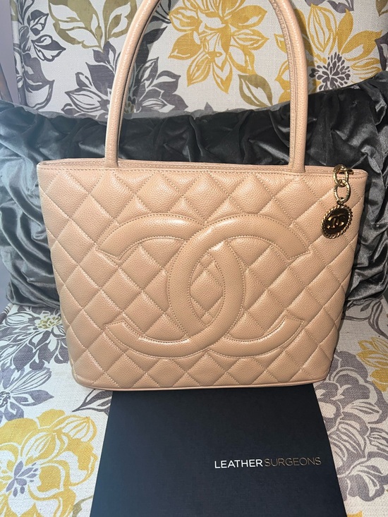 Handbags - Limited Edition, Discontinued Caviar Skin Medallion Tote.  A Rank Condition